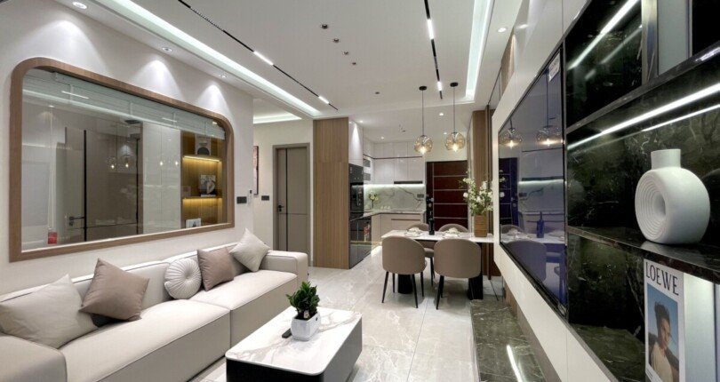 Bán căn hộ chung cư Sky Garden 3, diện tích 70m2, giá 6.450 tỷ, nhà đẹp, nội thất mới 100%.