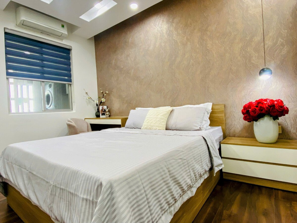 phong ngu can can ho can ban - Bán căn hộ chung cư Mỹ Khánh, 118m2, 03pn, nhà đẹp, giá 9.3 tỷ, xem nhà dễ, nội thất đầy đủ.