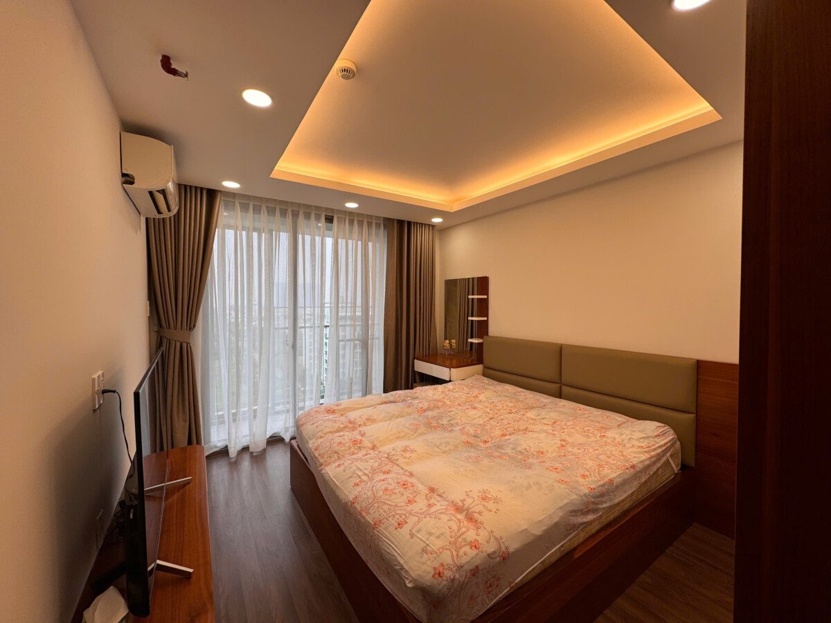phong ngu can ho ban 15 - Bán gấp căn hộ 2pn tòa B chung cư Hưng Phúc Happy Residence nhà đẹp, có ô xe, giá 7,8 tỷ