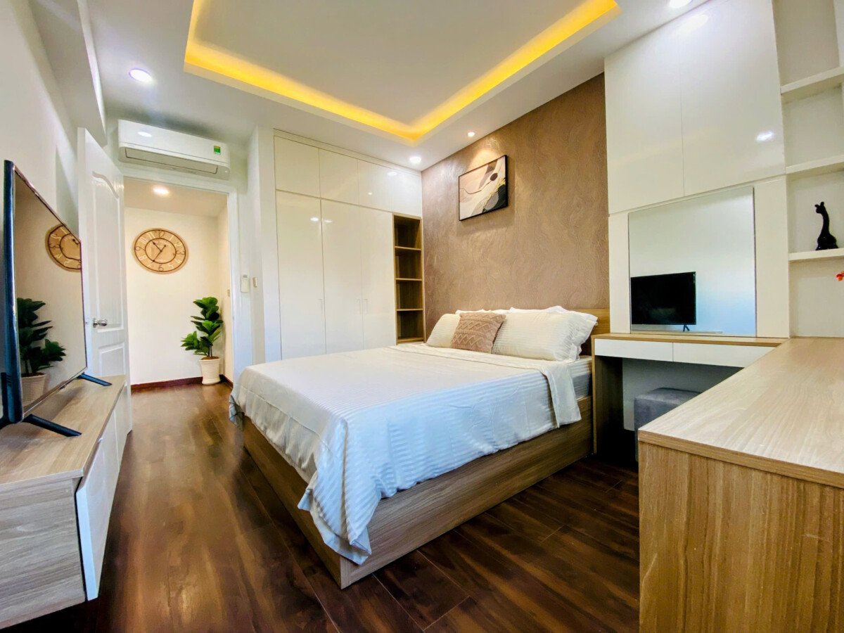 phong ngu can ho ban 2 - Bán căn hộ chung cư Mỹ Khánh, 118m2, 03pn, nhà đẹp, giá 9.3 tỷ, xem nhà dễ, nội thất đầy đủ.