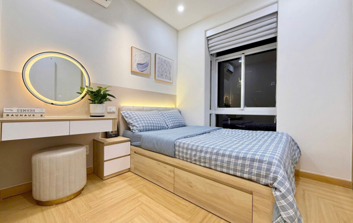 phong ngu can ho ban 26 1170x738 - Bán căn hộ chung cư Sky Garden 3, diện tích 71m2, 03pn, nhà đẹp, nội thất mới 100%, giá bán 6,550 tỷ.