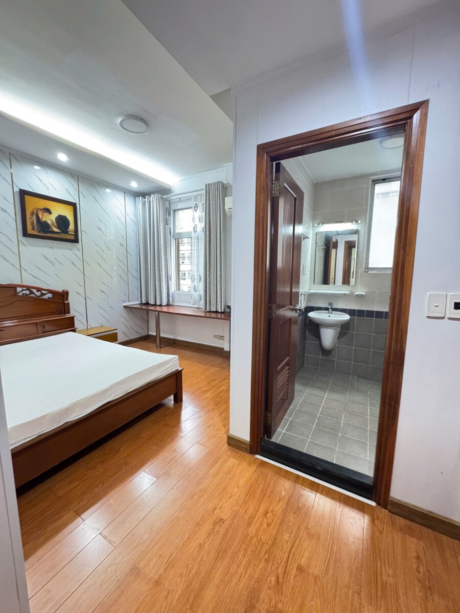 phong ngu can ho can ban 12 - Cho thuê căn góc, 91m2, chung cư Sky Garden 1, 03pn, giá 17tr/tháng, nội thất đầy đủ.