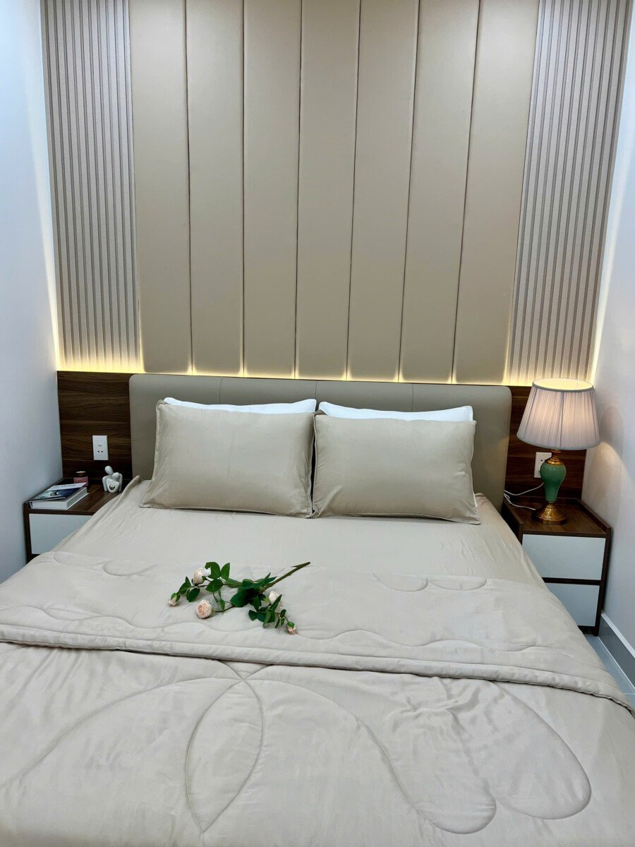 phong ngu can ho can ban 22 - Bán căn hộ sân vườn chung cư Sky Garden 2 , diện tích 114m2, 03pn, giá bán 9,6 tỷ, nhà đẹp.
