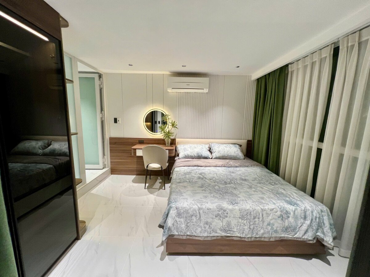 phong ngu can ho can ban 23 - Bán nhanh căn hộ chung cư Sky Garden 1, diện tích 100m2, 03pn, giá 8.6 tỷ, nội thất cao cấp.