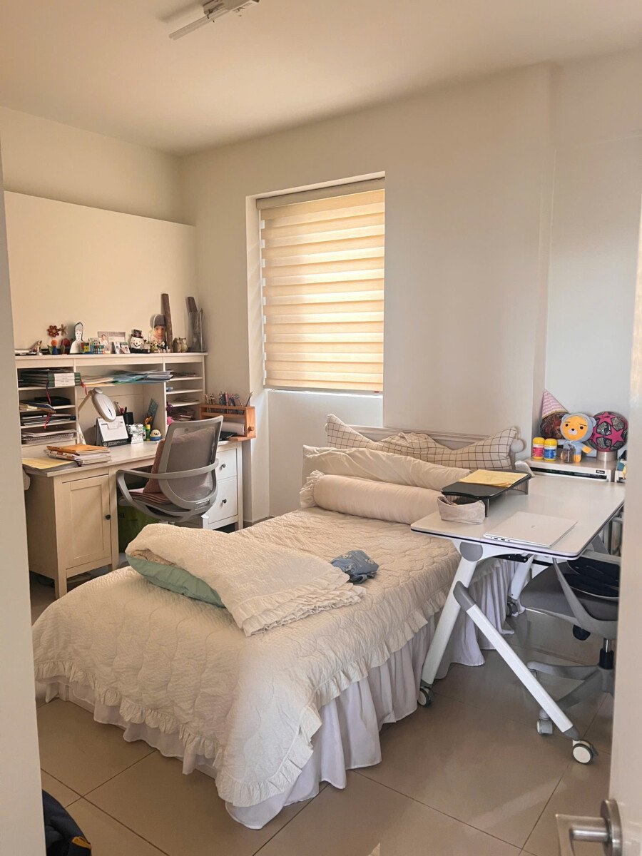 phong ngu nho 7 - Giá mua bán căn hộ 3pn diện tích 164m2 tòa C chung cư The Panorama phường Tân Hưng t12/2025