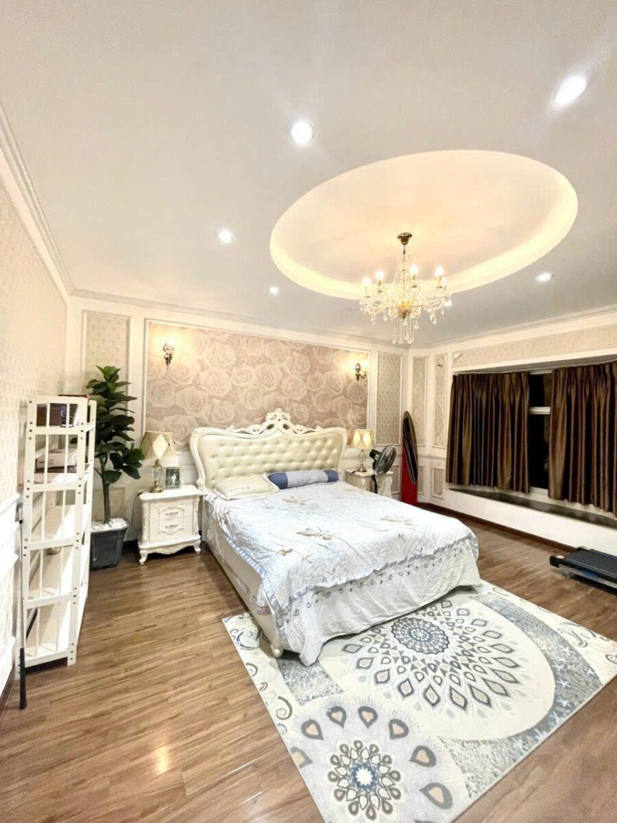 phong ngu rong rai sang trong - Giảm giá bán gấp nhà Biệt thự Đường số 23 khu Nam Thông 1 còn 120 tỷ