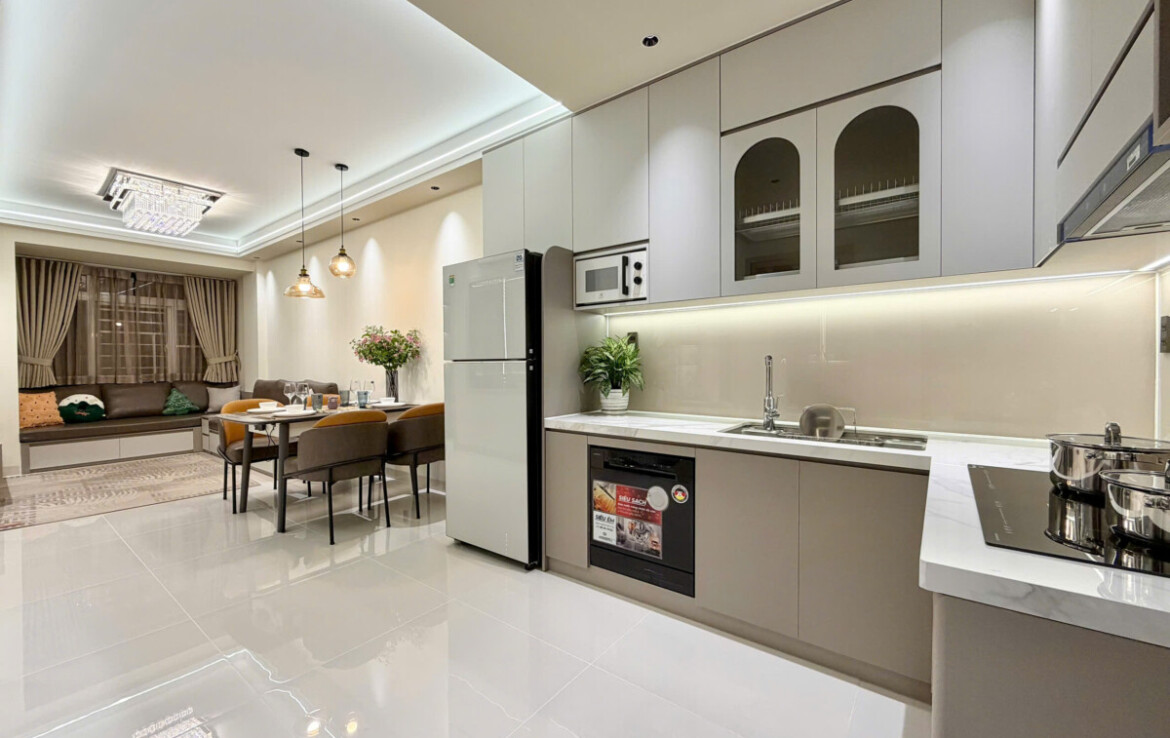 toan phong bep cxan ho ban 1170x738 - Bán căn hộ 56m2, chung cư Sky Garden 3, giá 4.990 tỷ, nhà đẹp, phong cách hiện đại.