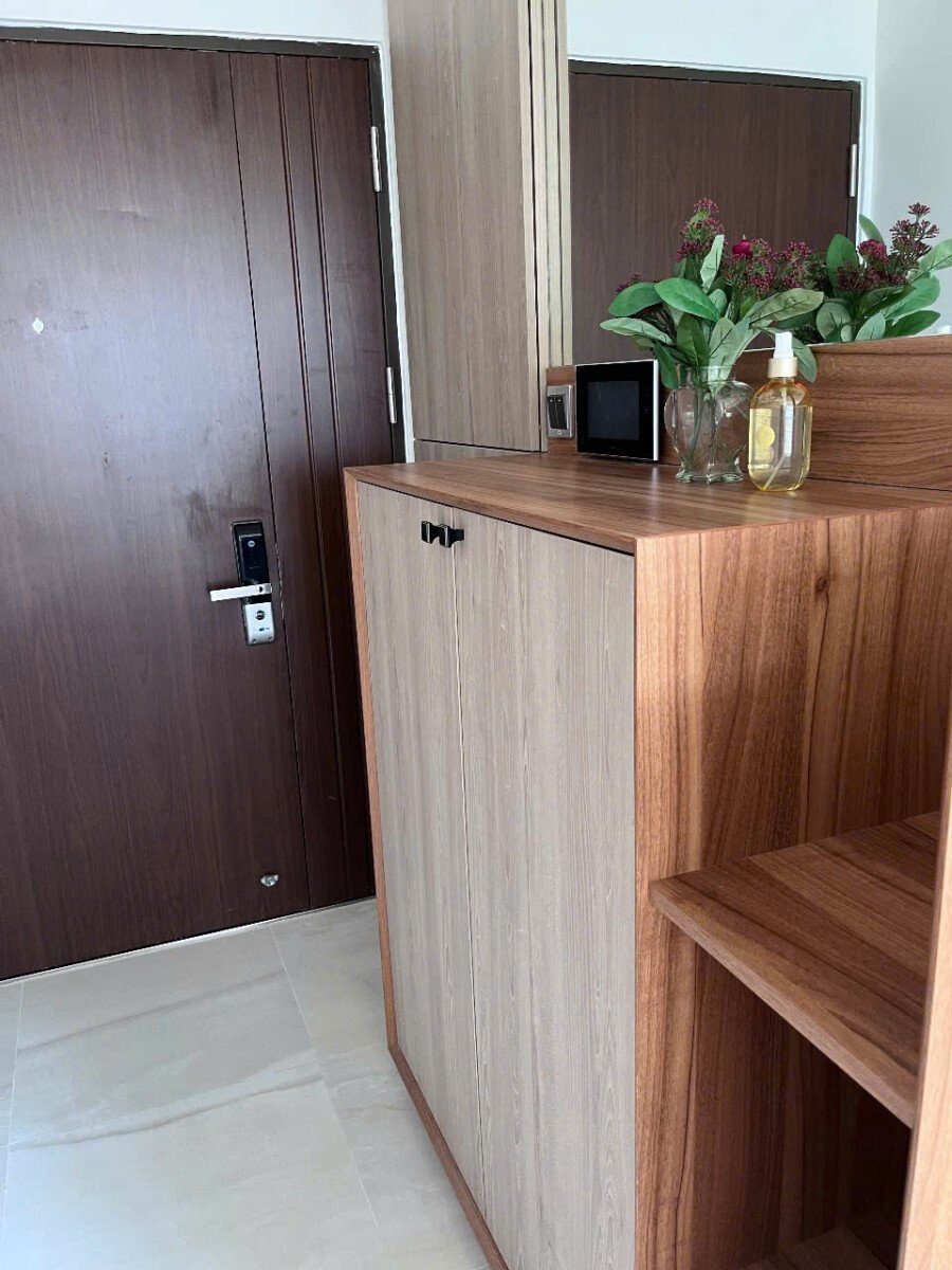 tu giay can ho ban - Giá mua bán căn hộ 2pn số 01 tòa B chung cư The Signature m7 phường Tân Mỹ T12/2025