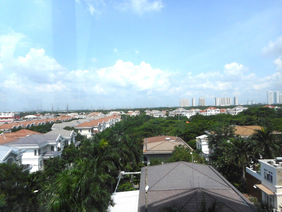 view ban cong can ho lien ke khu nha biet thu my phu - Giảm giá bán gấp căn hộ 3pn chung cư Hưng Phúc view Biệt thự có ô xe, sổ hồng, giá 9,5 tỷ