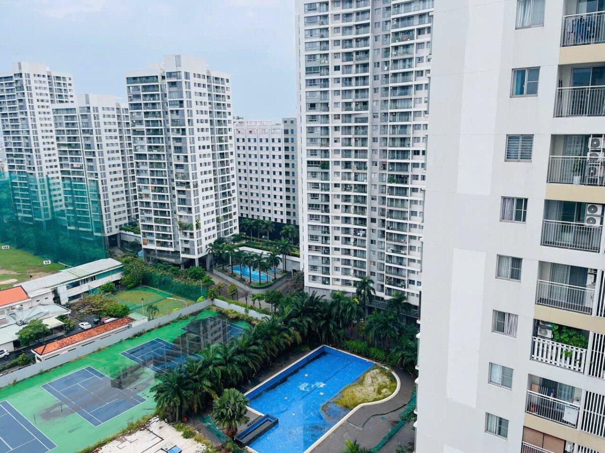 view can ho ban 5 - Cần cho thuê nhanh căn hộ chung cư Scenic Valley 1, diện tích 117m2, 02pn, giá 1.500usd/tháng.