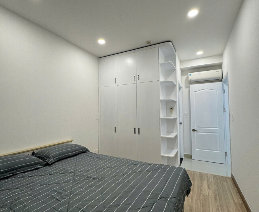 z7299425910490 1786060e363cb2fe6151f921c271baa4 900x738 - Bán căn hộ tầng 1, chung cư Scenic Valley 1,71m2, 02pn, giá 6.5 tỷ, nhà mới, nội thất đầy đủ.