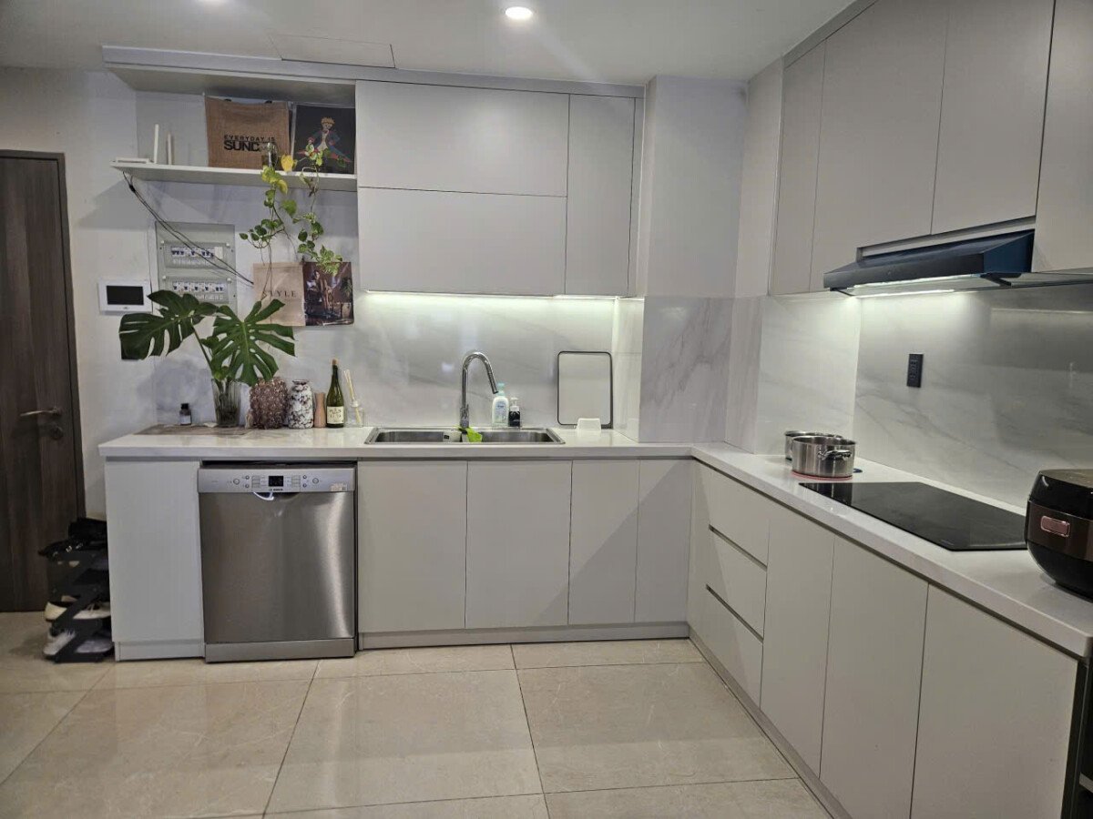 ban can ho saogpn south resdideces 1 - Giá tốt căn hộ Saigon South Residences. DT 71m2 Lầu cao- 2 Phòng-2wc- Nội thất như hình- View hướng Bắc- Giá chỉ 5.650 Tỷ