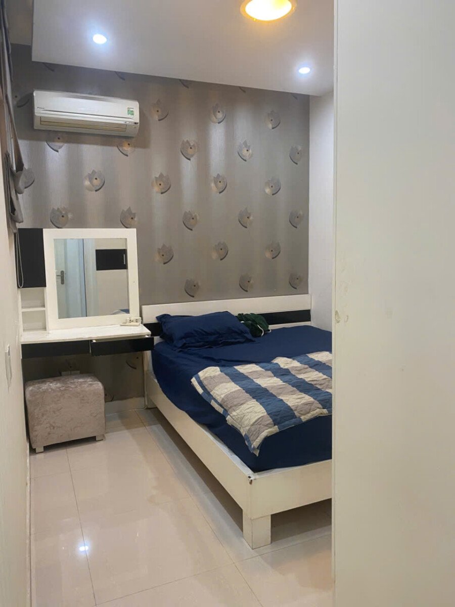 ban can ho sky garden 3 7 3 - Giảm giá sâu bán trước tết căn hộ sky garden 3. DT 70m2 View Bắc- 2pn-2wc- Đang cho thuê 13 Triệu. Giá bán 5.250 Tỷ