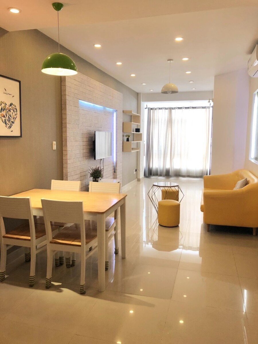 ban can ho sky garden 3 7 4 - Cho thuê căn hộ Sky Garden 3. DT 56m2 Nhà đẹp- 2 Phòng ngủ-1wc- Nội thất đầy đủ- Giá thuê 13 Triệu/Tháng