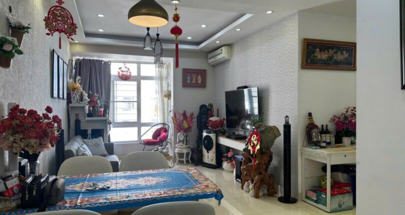 Bán nhanh căn góc Sky Garden 3. DT 72m2 Thiết kế 2 phòng ngủ-2wc- Nội thất như hình- Lầu cao- Giá tốt 5.8 Tỷ