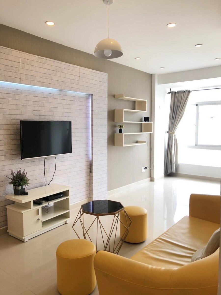 ban can ho sky garden 3 9 1 - Cho thuê căn hộ Sky Garden 3. DT 56m2 Nhà đẹp- 2 Phòng ngủ-1wc- Nội thất đầy đủ- Giá thuê 13 Triệu/Tháng