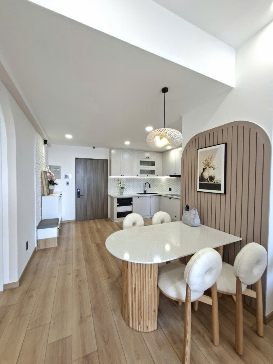 bep can ho ban 16 - Bán trước tết căn hộ Saigon South Residences. DT 75m2 Nhà đẹp-Lầu cao- 2 phòng-2wc- Nội thất như hình- Giá 6.490 Tỷ