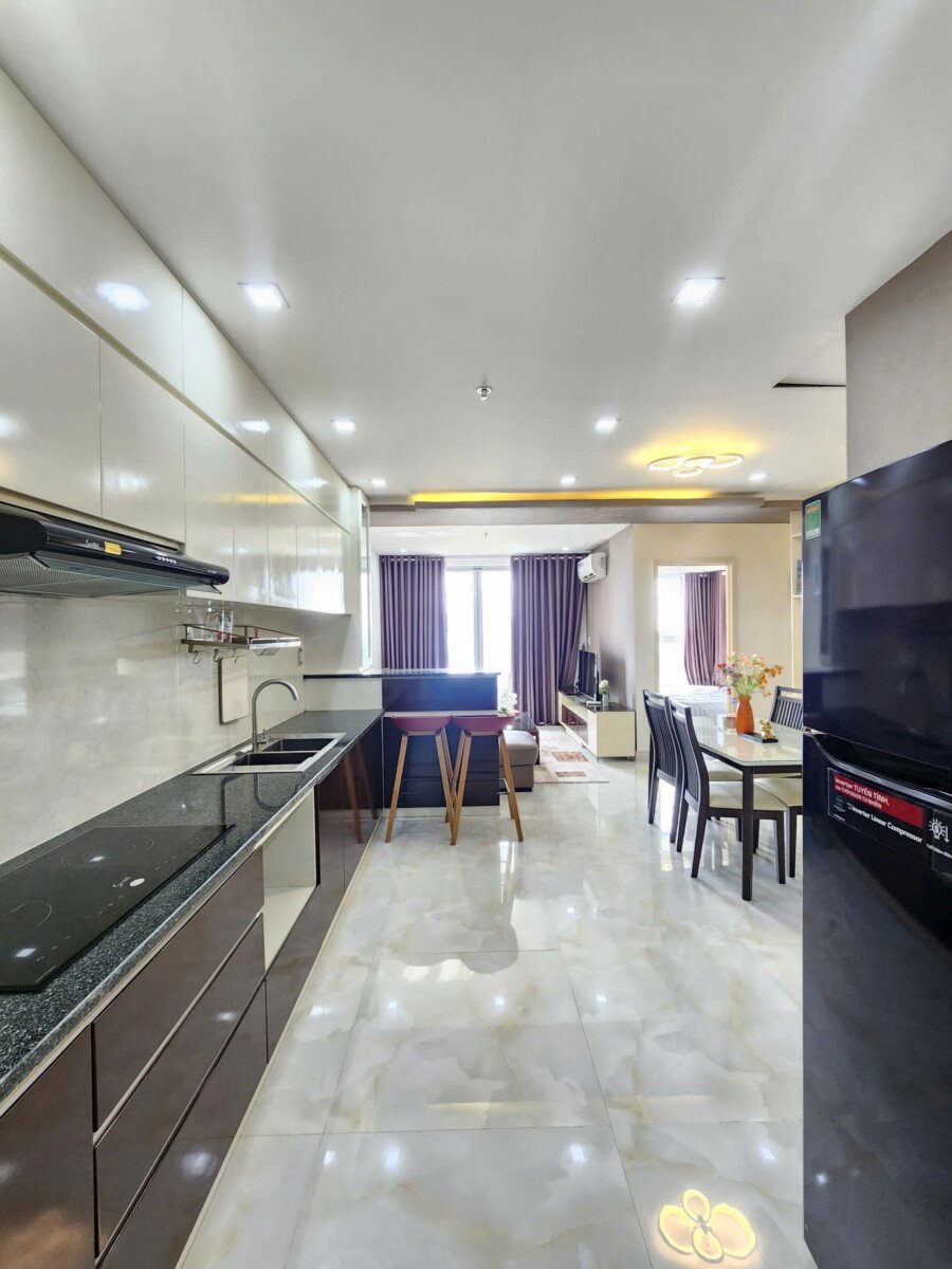 bep can ho cho thue 9 - Cho thuê căn hộ 71m2, chung cư Scenic Valley 1, 02pn, giá 20tr/tháng, nhà đẹp, đầy đủ nội thất.