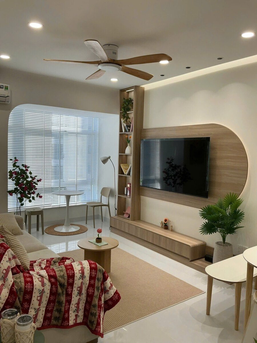 can canh phong khach can ho ban 2 - Giá mua bán căn hộ 3pn góc 72m2 tòa 14a chung cư Sky Garden 3 phường Tân Hưng T1/2026