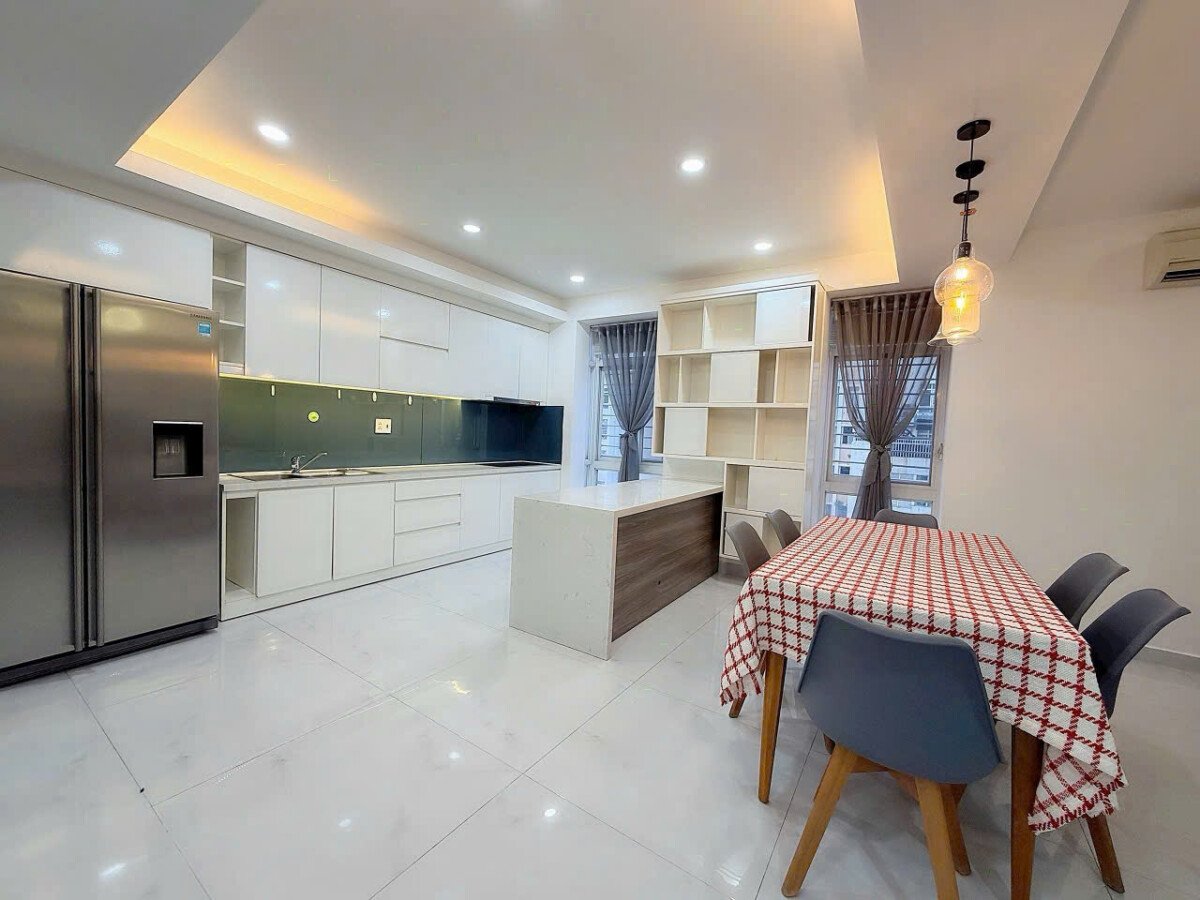 cho thue can ho penthouse sky garden33 12 - Cho thuê nhanh Penthouse Sky Garden 3. DT 200m2 Nhà đẹp- sân vườn rộng- 3 Phòng ngủ-2wc- Giá thuê 45 Triệu/Tháng