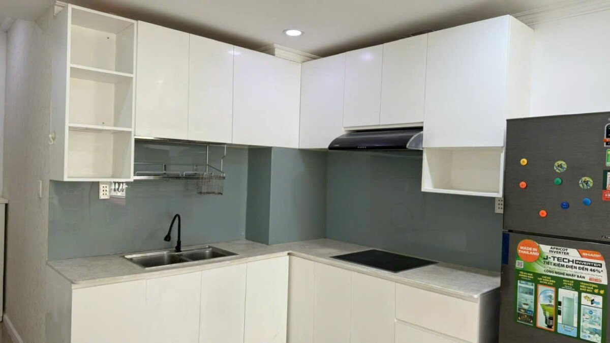 cho thue can ho sky garden 1 4 - Cho thuê căn hộ Sky Garden 1. DT 81m2 Thiết kế 2 Phòng ngủ-2wc- Nội thất như hình- View thoáng- Giá 15 Triệu/Tháng