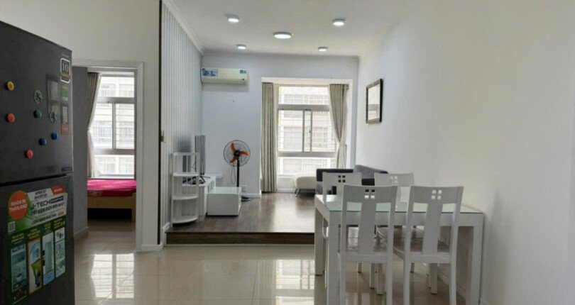 Cho thuê căn hộ Sky Garden 1. DT 81m2 Thiết kế 2 Phòng ngủ-2wc- Nội thất như hình- View thoáng- Giá 15 Triệu/Tháng