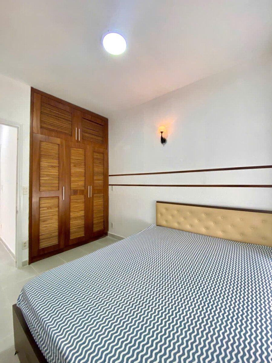 cho thue can ho sky garden 2 7 - Cho thuê căn hộ đẹp tại Sky Garden 2. DT 71m2 Nhà đẹp mới sơn sửa- 2 Phòng ngủ-1wc- Lầu cao- Giá 14 Triệu/Tháng