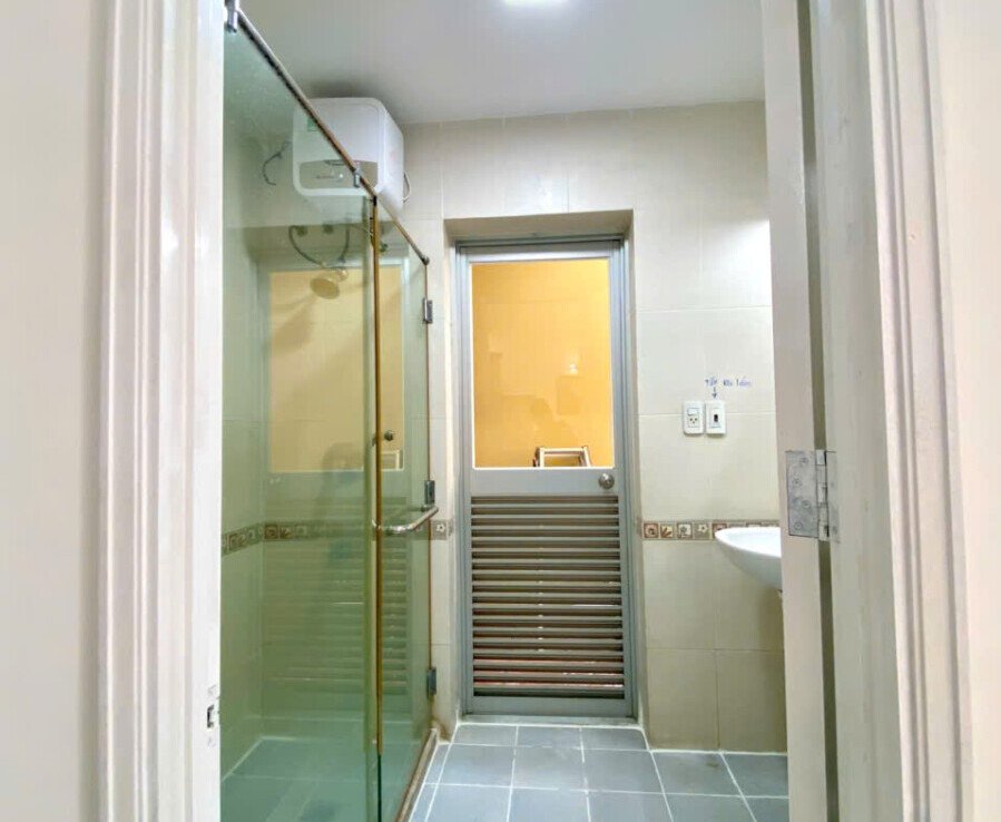 cho thue can ho sky garden 2 8 899x738 - Cho thuê căn hộ đẹp tại Sky Garden 2. DT 71m2 Nhà đẹp mới sơn sửa- 2 Phòng ngủ-1wc- Lầu cao- Giá 14 Triệu/Tháng