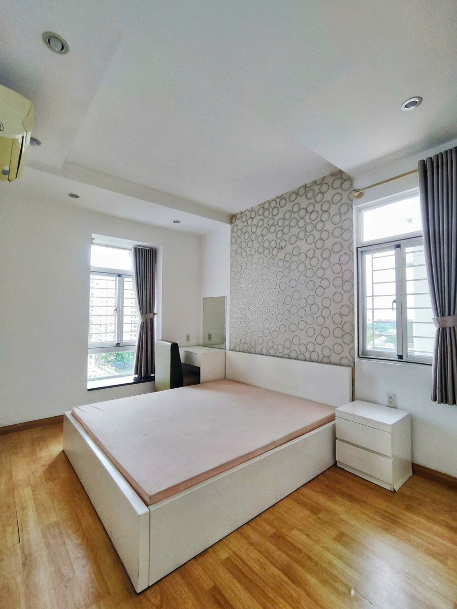 cho thue can ho sky garden 3 4 1 - Cho thuê căn hộ Sky Garden 3. DT 68m2 Lầu cao- Nội thất đầy đủ- 2 Phòng ngủ-2wc- Nhà đang trống vào ngay. Giá 16 Triệu/Tháng