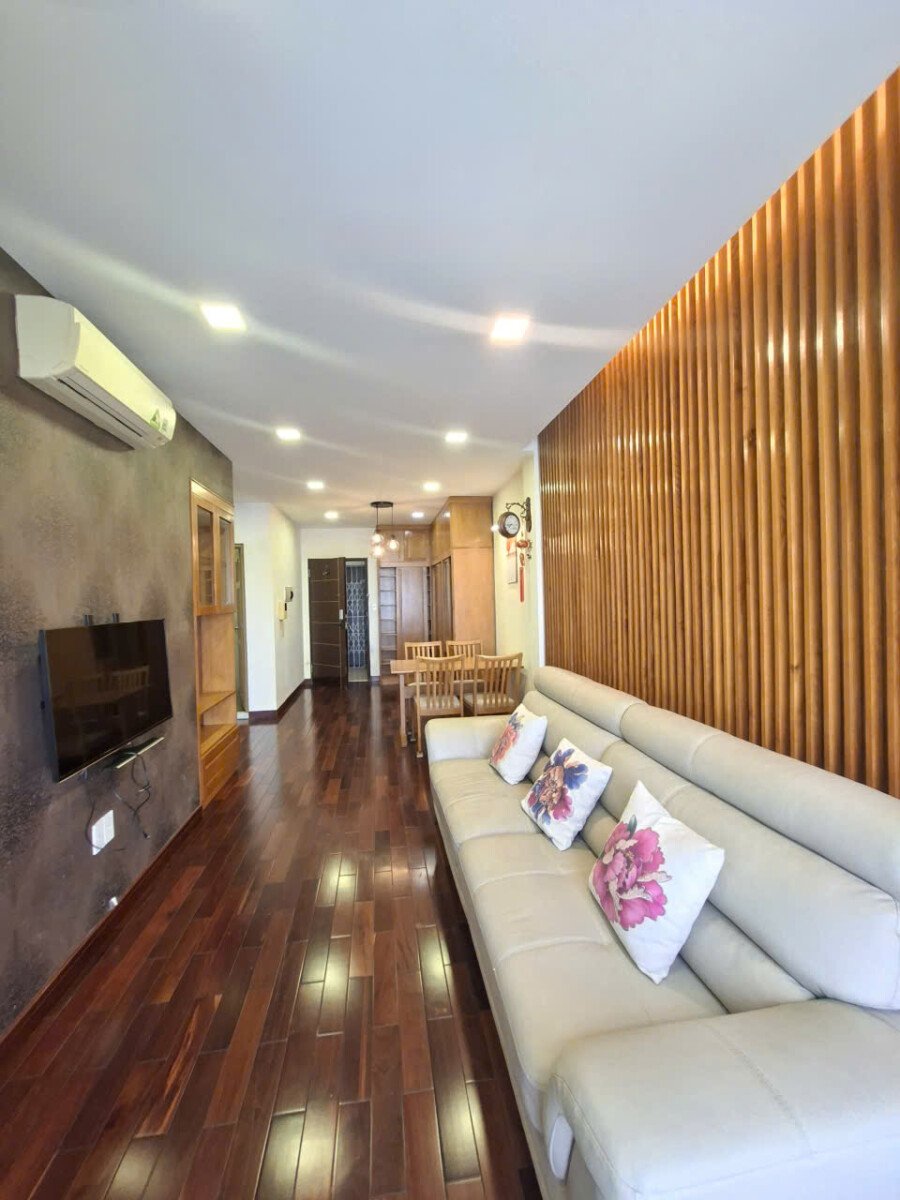 cho thue can ho sky garden 3 9 2 - Cho thuê căn hộ Sky Garden 3. DT 56m2- thiết kế 1 Phòng ngủ-1wc- View quận 1 rất đẹp- thoáng- Giá 14 Triệu/Tháng