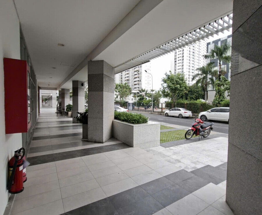 cho thue shop scenic 2 1 900x738 - Cho thuê shop house tại Scenic Valley 2. Tổng diện tích 200m2 Gồm trệt lửng- Vị trí đẹp- Giá thuê 67 Triệu/Tháng