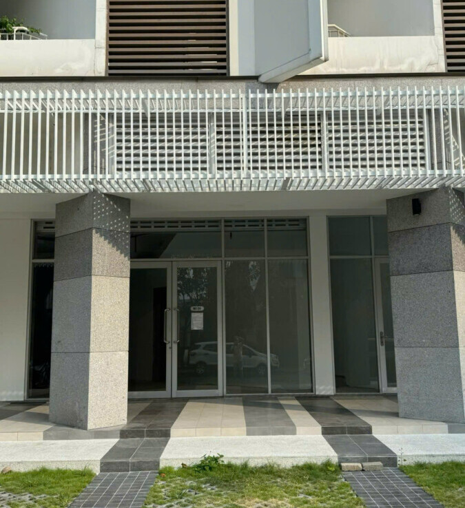 cho thue shop scenic 2 26 675x738 - Cho thuê shop house tại Scenic Valley 2. Tổng diện tích 200m2 Gồm trệt lửng- Vị trí đẹp- Giá thuê 67 Triệu/Tháng