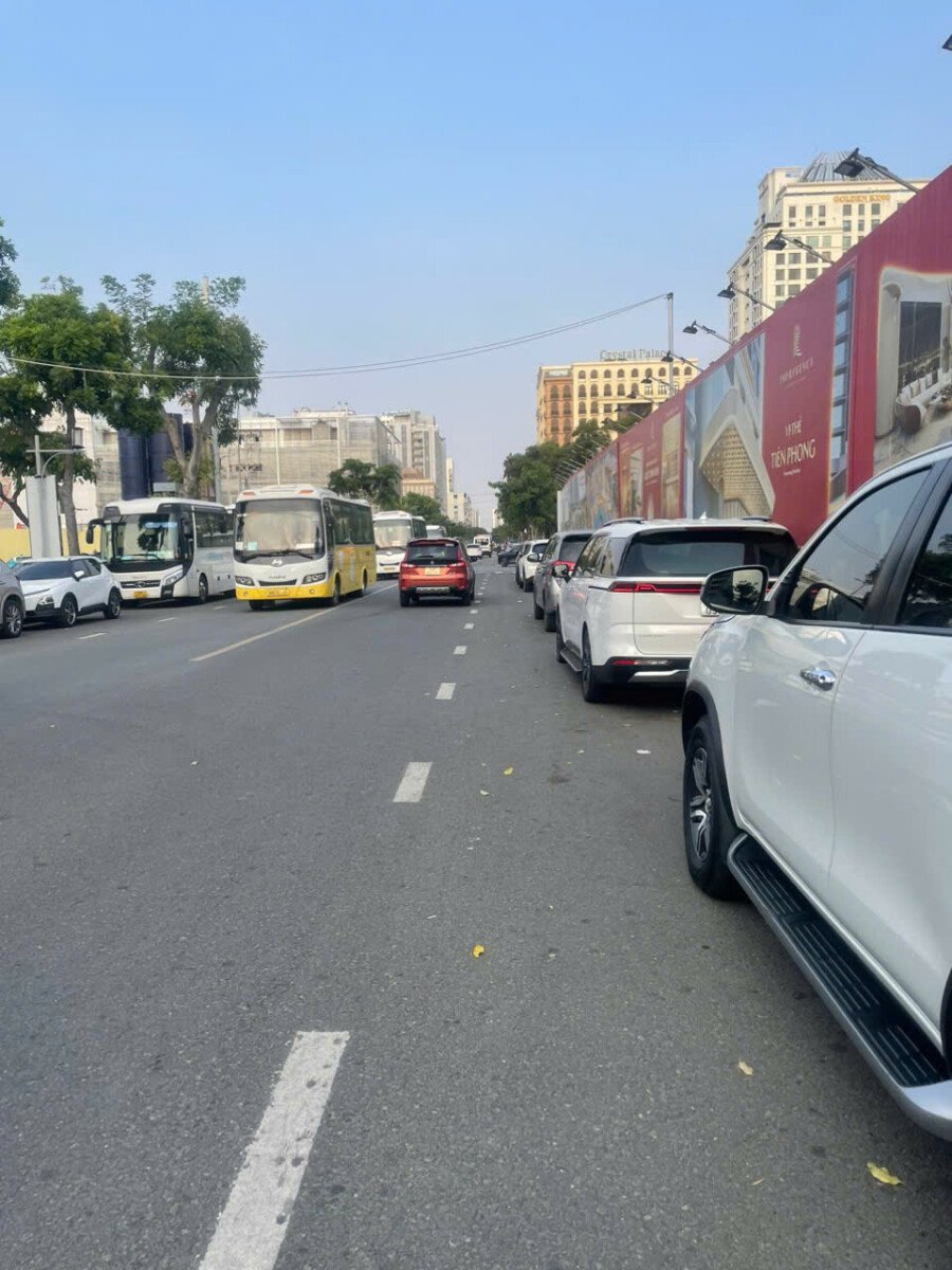 duong pham thieu phia bac triton cown - Giá mua bán căn hộ 3pn số 02 tòa A chung cư Triton Crown phường Tân Mỹ T2/2026