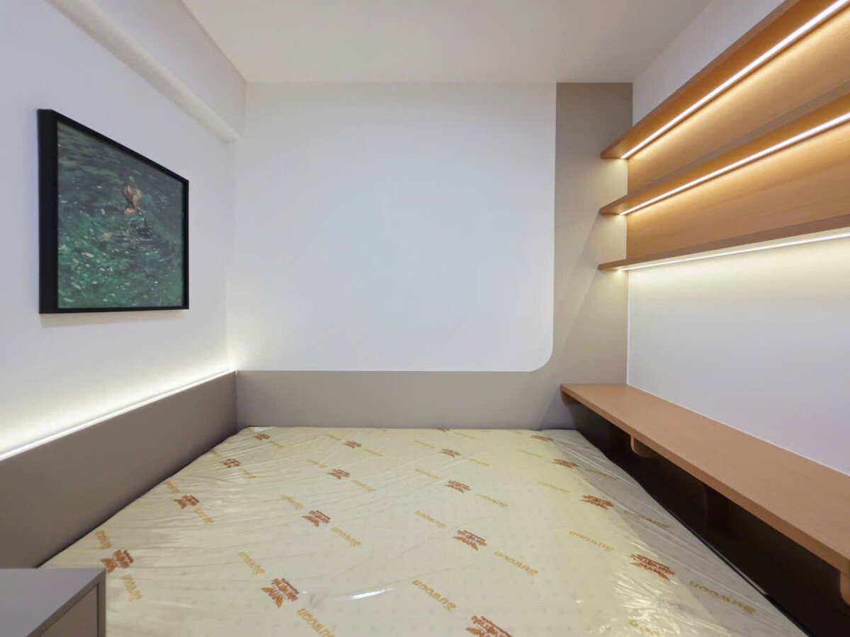 gen h z7449263168754 0af4ccb4090d5c51f2f85c8a80beaa0a - Bán căn hộ Sky Garden 3. DT 70m2 Nhà đẹp- Mới Decor- Nội thất mới 100%- 3 Phòng ngủ-2wc- Lầu cao- Giá 6.490 Tỷ
