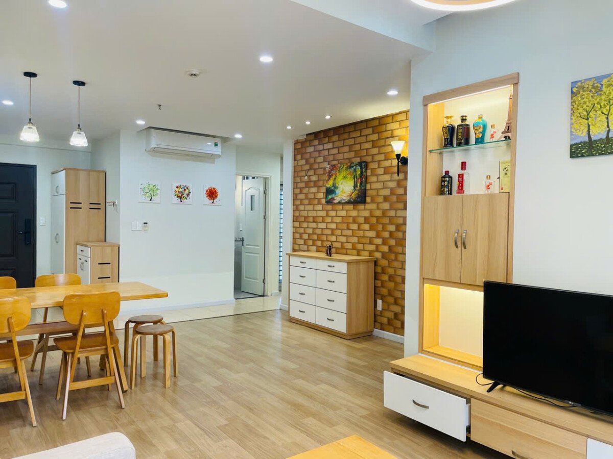 goc bep va phong an - Giá mua bán căn hộ 2pn - 77m2 tòa H chung cư Scenic Valley 1 phường Tân Mỹ T1/2026