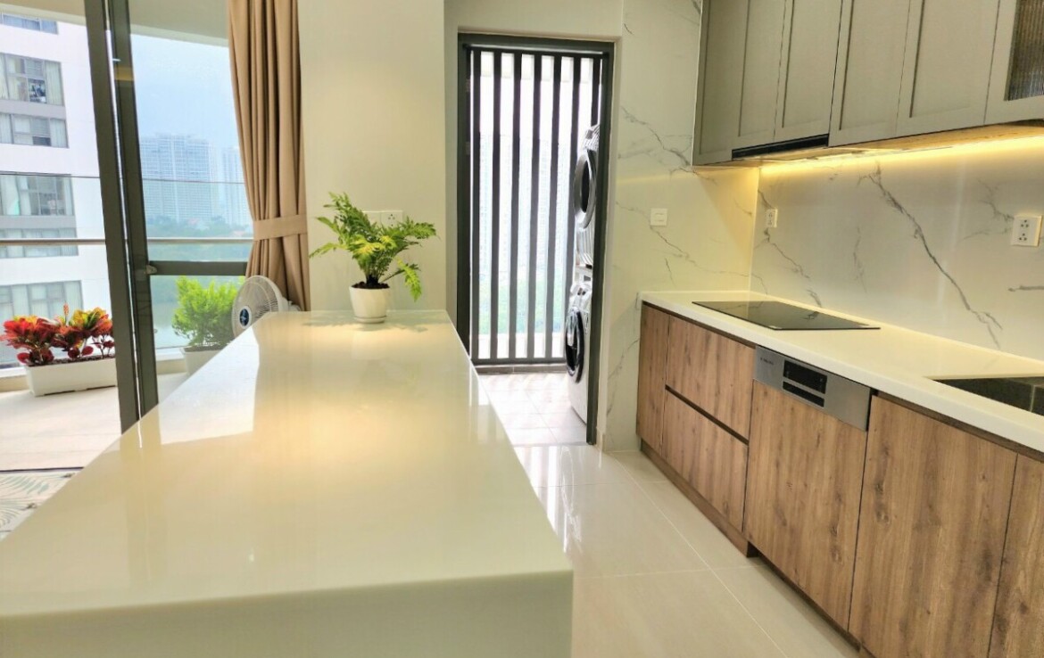 khong gian bep rong rai 5 1170x738 - Bán gấp căn hộ 3pn diện tích 130m2 chung cư Riverpark Premier nội thất cao cấp giá 21 tỷ