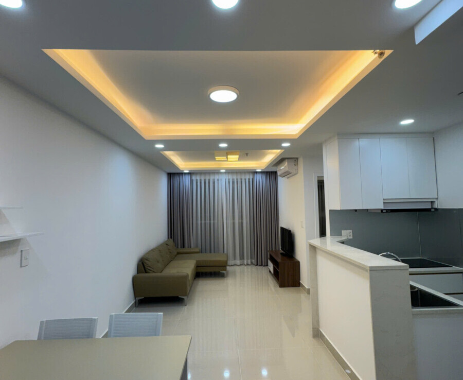 khong gian phong khach rong rai 3 900x738 - Giá mua bán căn hộ 2pn số 04 tòa I chung cư Scenic Valley 1 phường Tân Mỹ T1/2026