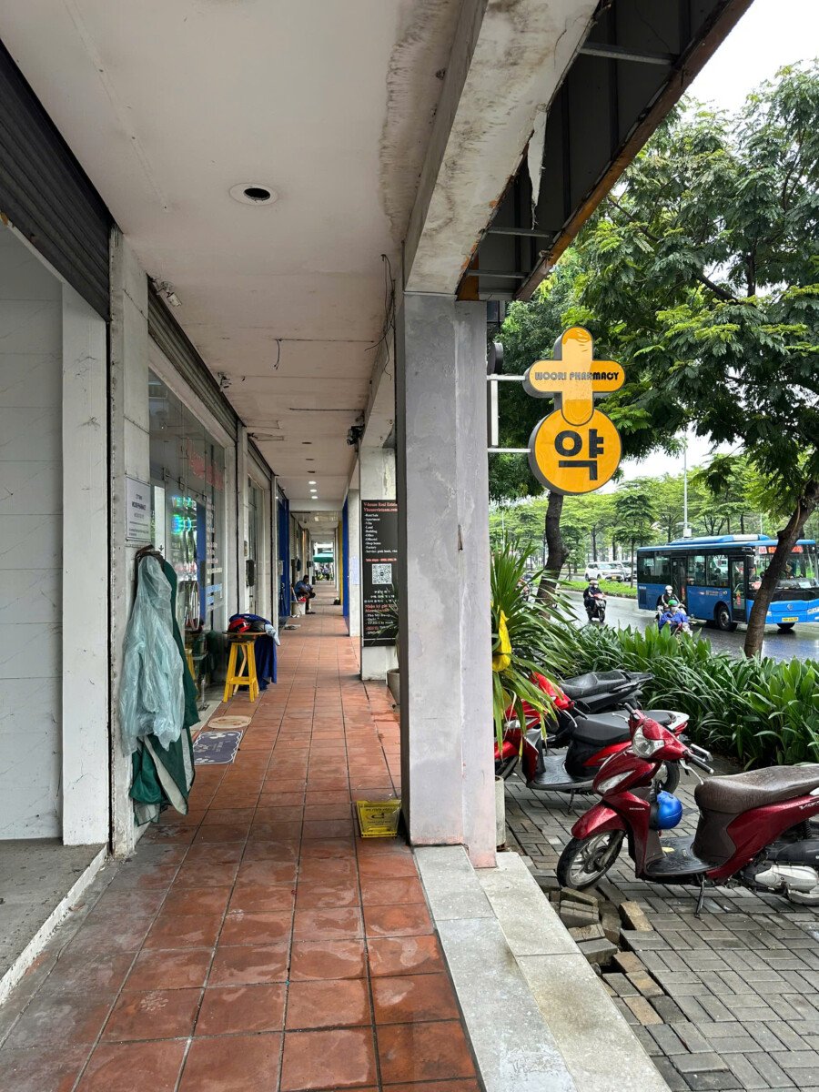 mat bang my toan 3 can cho thue - Cho thuê nguyên căn mặt tiền Nguyễn Văn Linh. PMH Tổng diện tích 300m2- trệt và 3 lầu- Vị trí đẹp- Giá 65 Triệu/Tháng