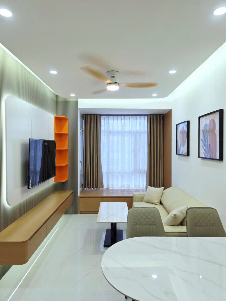 nha dep sky garden 3 can ban - Bán căn hộ Sky Garden 3. DT 70m2 Nhà đẹp- Mới Decor- Nội thất mới 100%- 3 Phòng ngủ-2wc- Lầu cao- Giá 6.490 Tỷ