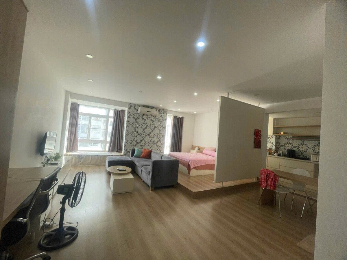 nha sky 03 rong - Bán nhanh căn hộ Sky Garden 3. DT 56m2 Thiết kế dạng Studio Đang sẵn khách thuê dài hạn- Giá tốt 4.5 Tỷ