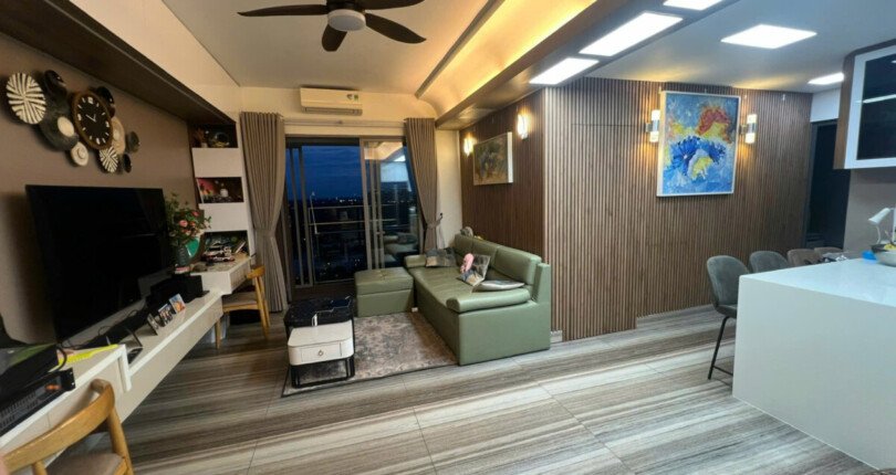 Bán gấp hộ 2pn tòa B view sông lầu cao căn góc chung cư Hưng Phúc giá 8 tỷ có ô xe