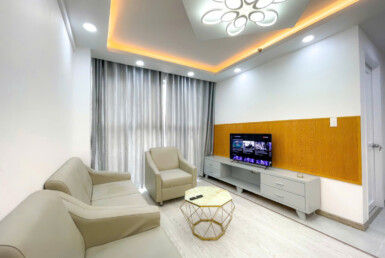 phong khach can ho ban 10 385x258 - Cho thuê căn hộ chung cư Scenic Valley 2, 02pn, giá 19tr/tháng, đầy đủ nội thất, view Đông Nam.