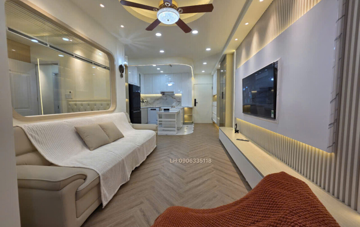 phong khach can ho sky garden 3 can ban 1170x738 - Bán căn góc tại Sky Garden 3. DT 72m2 Nhà đẹp-mới 100%- Thiết kế 3 Phòng ngủ-2wc- Nội thất như hình- Giá 6.590 Tỷ