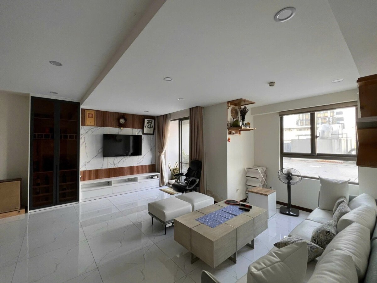 phong khach can ho ssr cho thue - Cho thuê căn hộ Saigon South Residences. DT 95m2 Nhà đẹp- Nội thất cao cấp- 2 Phòng-2wc- Giá thuê 23 Triệu/Tháng