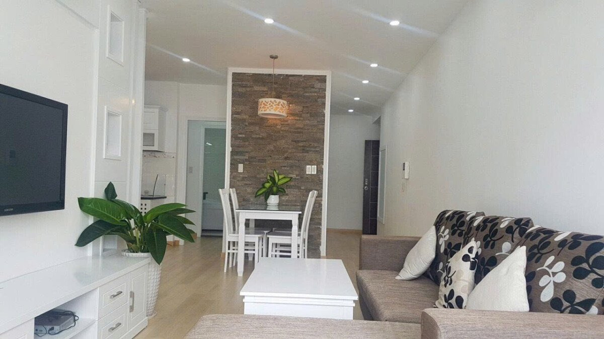 phong khach dep 1 - Cần cho thuê căn hộ Sky Garden 3. DT 68m2 Lầu cao-Block Trung tâm-2 phòng-2wc Giá thuê rẻ 14 Triệu/Tháng