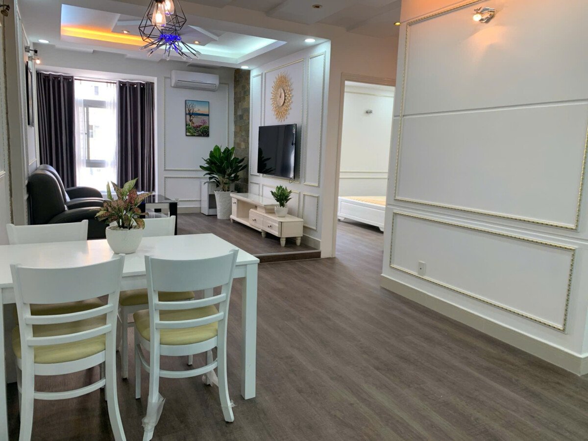 phong khach san go can ho ban - Bán căn góc Sky Garden 2. DT 89m2 Nhà đang cho thuê 14 Triệu- 2 Phòng-2wc- Nội thất đầy đủ- Giá 6.650 Tỷ