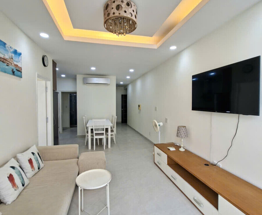 phong khach thue can ho sky garden 3 3 900x738 - Cho thuê căn hộ đẹp tại Sky Garden 3. DT 68m2 Nhà đẹp-lầu cao- Nội thất đầy đủ-View nam- Giá 17 Triệu/Tháng