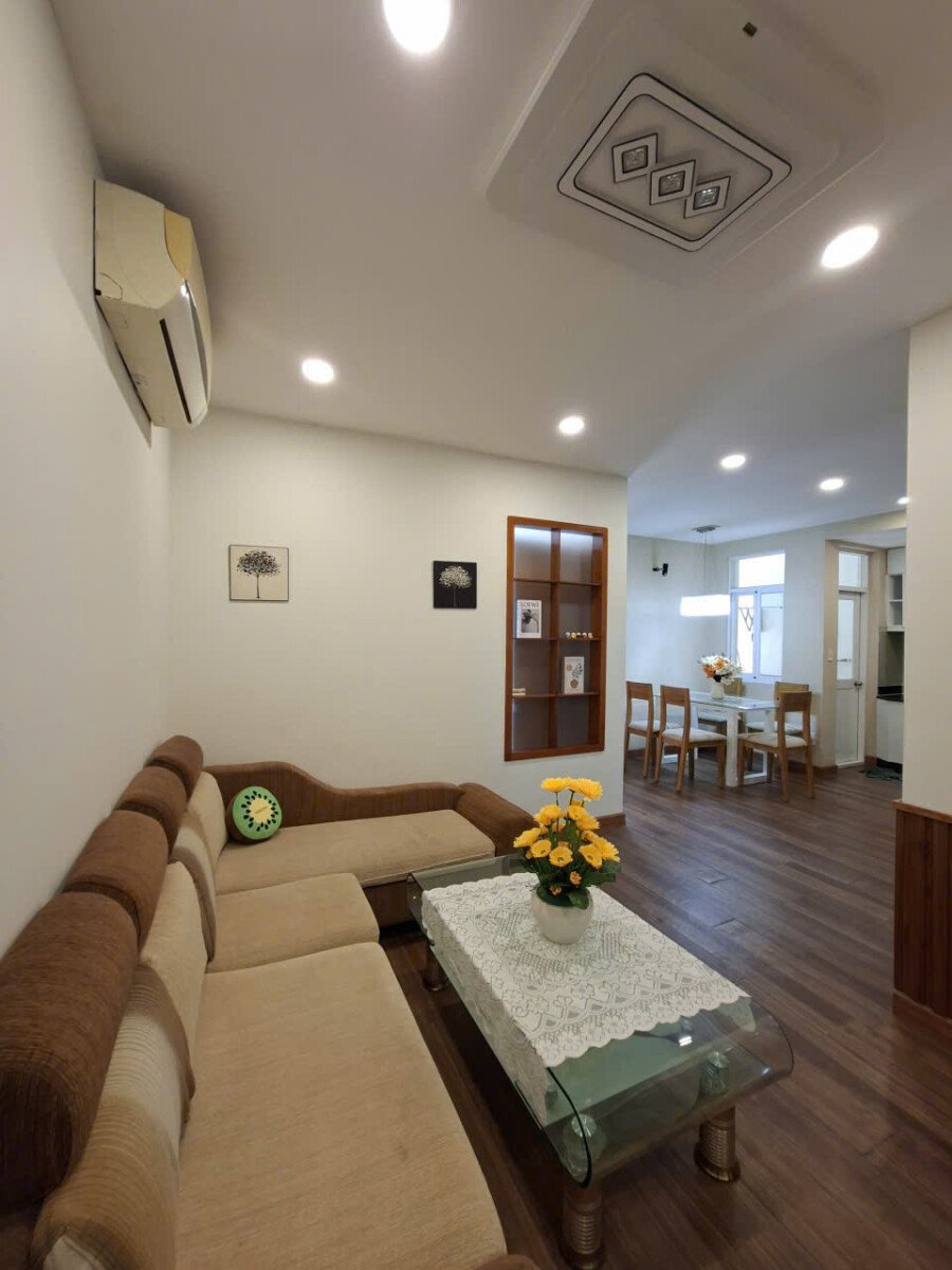 phong khach xinh can ho cho thue - Cho thuê căn hộ Sky Garden 3. DT 56m2 Nhà đẹp- Nội thất mới- 2 Phòng ngủ-1wc- Lầu cao- Giá 13 Triệu/Tháng