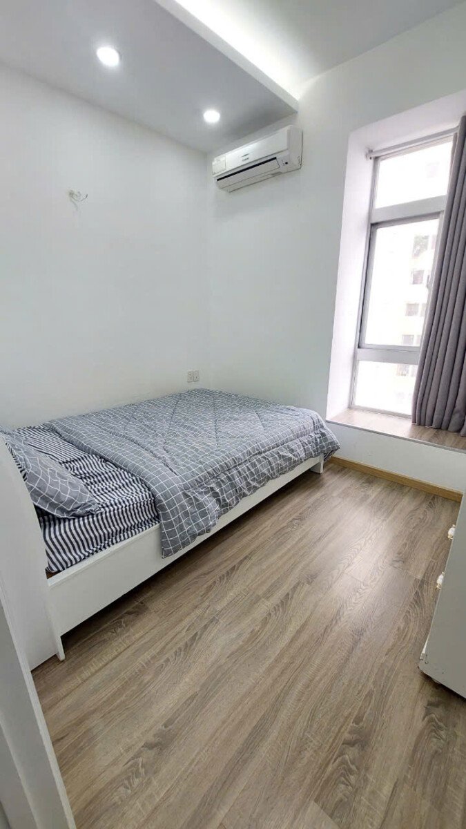 phong ngu 2 can ho cho thue 1 - Cho thuê căn hộ Sky Garden 2. DT 88m2 Thiết kế 3 Phòng ngủ-2wc- Nội thất đầy đủ như hình- Giá 18 Triệu/Tháng