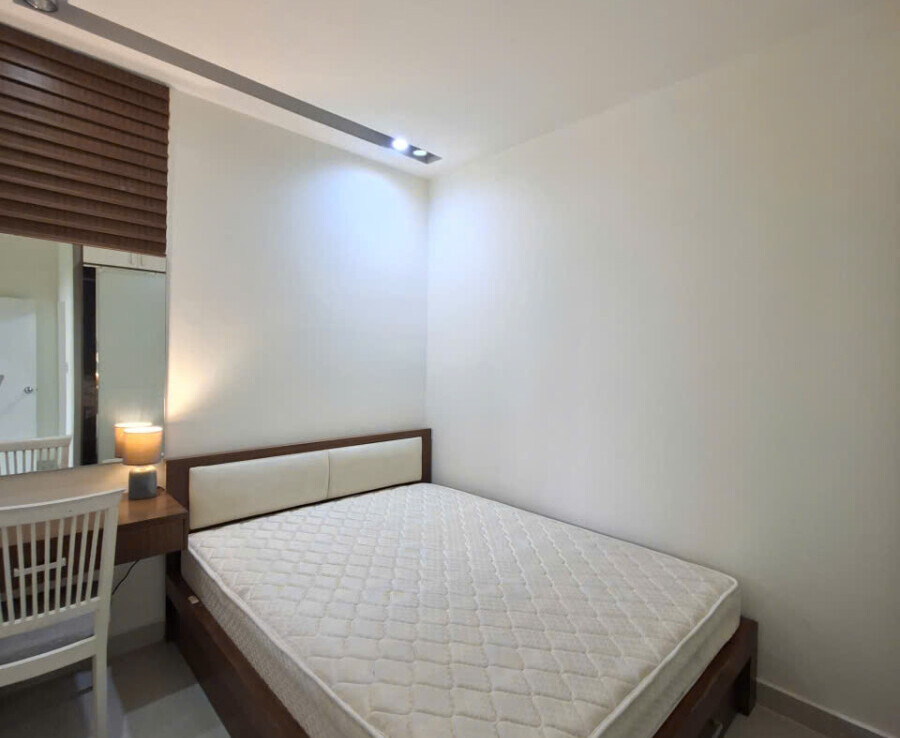 phong ngu 2 can ho sky garden 3 8 900x738 - Cho thuê căn hộ đẹp tại Sky Garden 3. DT 68m2 Nhà đẹp-lầu cao- Nội thất đầy đủ-View nam- Giá 17 Triệu/Tháng